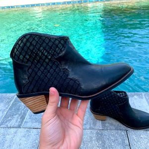 KELSI DAGGER Ankle Boots (Size 7)